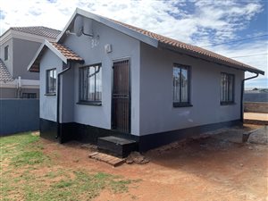 2 Bed House in Dobsonville