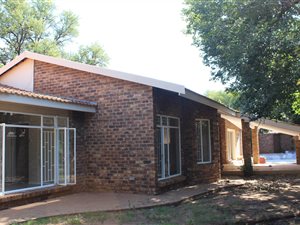 3 Bedroom House in Irene Park