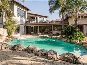 5 Bed House in Sharon Park