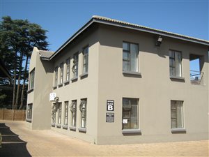 115 m² Office Space in Lakefield