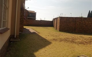 2 Bedroom Townhouse in Naturena