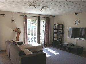 3 Bed Townhouse in Edenglen