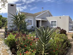 3 Bed House in Sunningdale