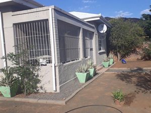 3 Bed House in De Aar