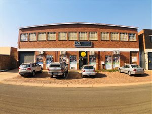 470 m² Industrial space in Koedoespoort Industrial
