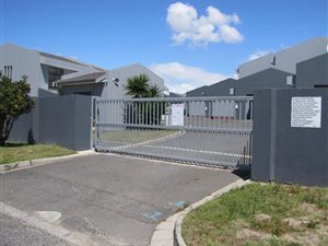 3 Bed House in Sonnekuil