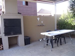 3 Bed House in Thatchfield