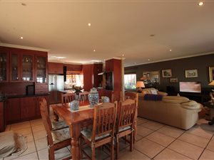 3 Bed House in Bronkhorstbaai