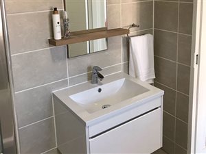 1 Bed Apartment in Modderfontein