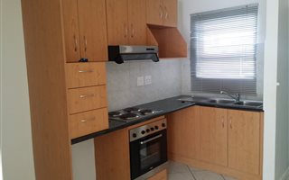 1 Bedroom Apartment in Gordons Bay Central