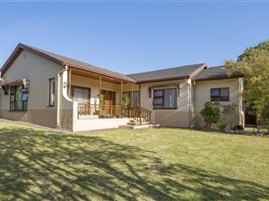 4 Bed House in Bergsig
