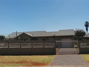 3 Bed House in Brakpan North