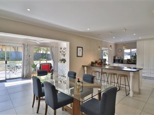 4 Bed House in Allens Nek
