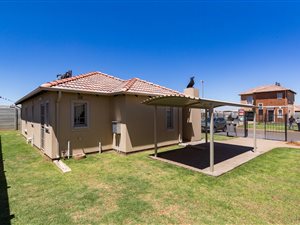 3 Bed House in Vosloorus