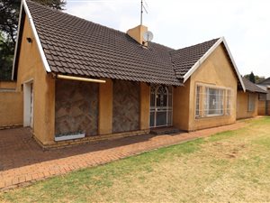 3 Bed House in Dersley