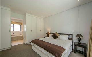 1 Bedroom Apartment in Steyn City