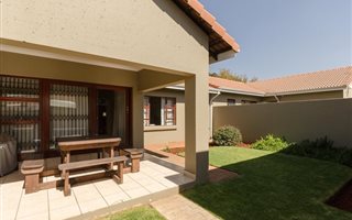 2 Bedroom House in Hughes
