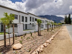 2 Bed Apartment in Franschhoek