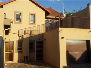2 Bedroom Duplex in Vanderbijlpark SE4