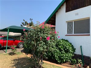 5 Bed House in Hazeldene