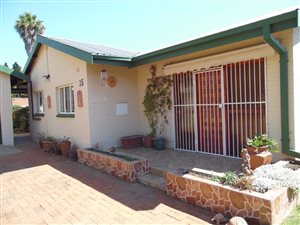3 Bed House in Riebeeckstad