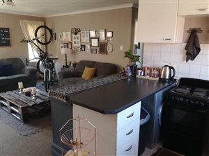 2 Bed Flat in Meyersdal