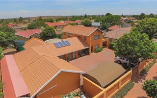 Bed and breakfast in Tasbet Park