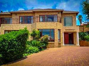 4 Bed House in Chancliff Ridge