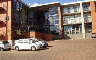 275 m² Office Space in Bryanston