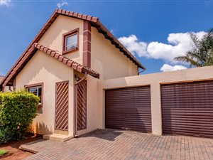 3 Bed Cluster in Pomona