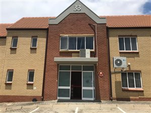 320 m² Industrial space in Eastgate