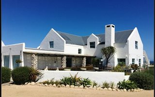 6 Bedroom House in Jacobsbaai