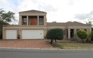 4 Bedroom House in Langeberg Heights