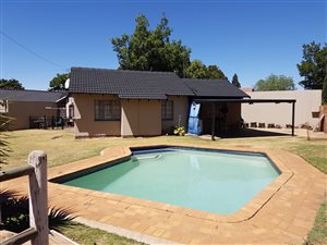3 Bed House in Sunward Park