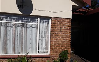 2 Bedroom Townhouse in Randfontein