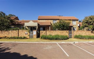 3 Bedroom Townhouse in Moreleta Park
