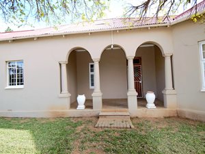 3 Bed House in Trompsburg