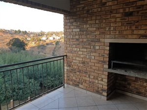 3 Bed Apartment in Rangeview
