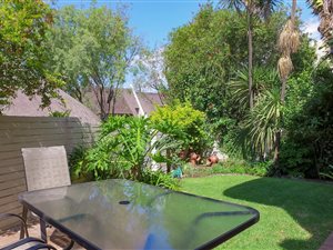 2 Bed Apartment in Paulshof