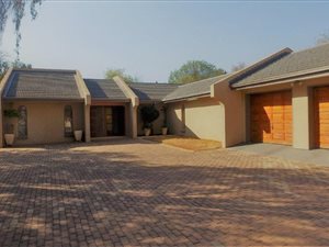 3 Bed House in Sterpark