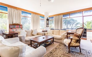 3 Bedroom Apartment in Tamboerskloof