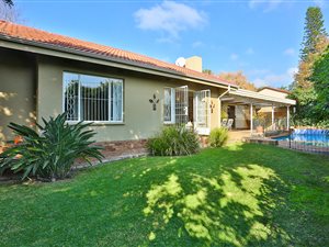 3 Bed House in Bromhof