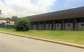 9752 m² Industrial space in Denver