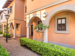 2 Bed Apartment in Plantations