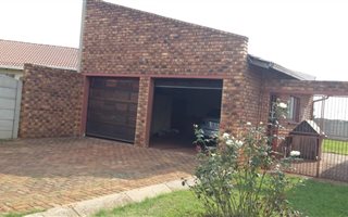 2 Bedroom House in Leachville
