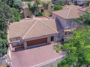 4 Bed House in Highveld