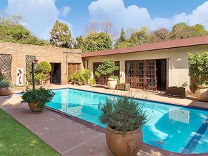 4 Bed House in Constantia Kloof
