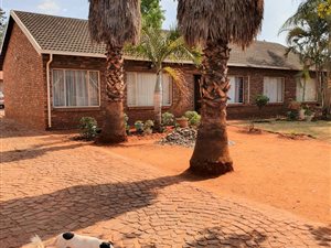3 Bed House in Clarina
