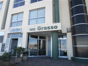 2 Bed Apartment in Strand North