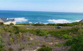 1017 m² Land available in Hersham